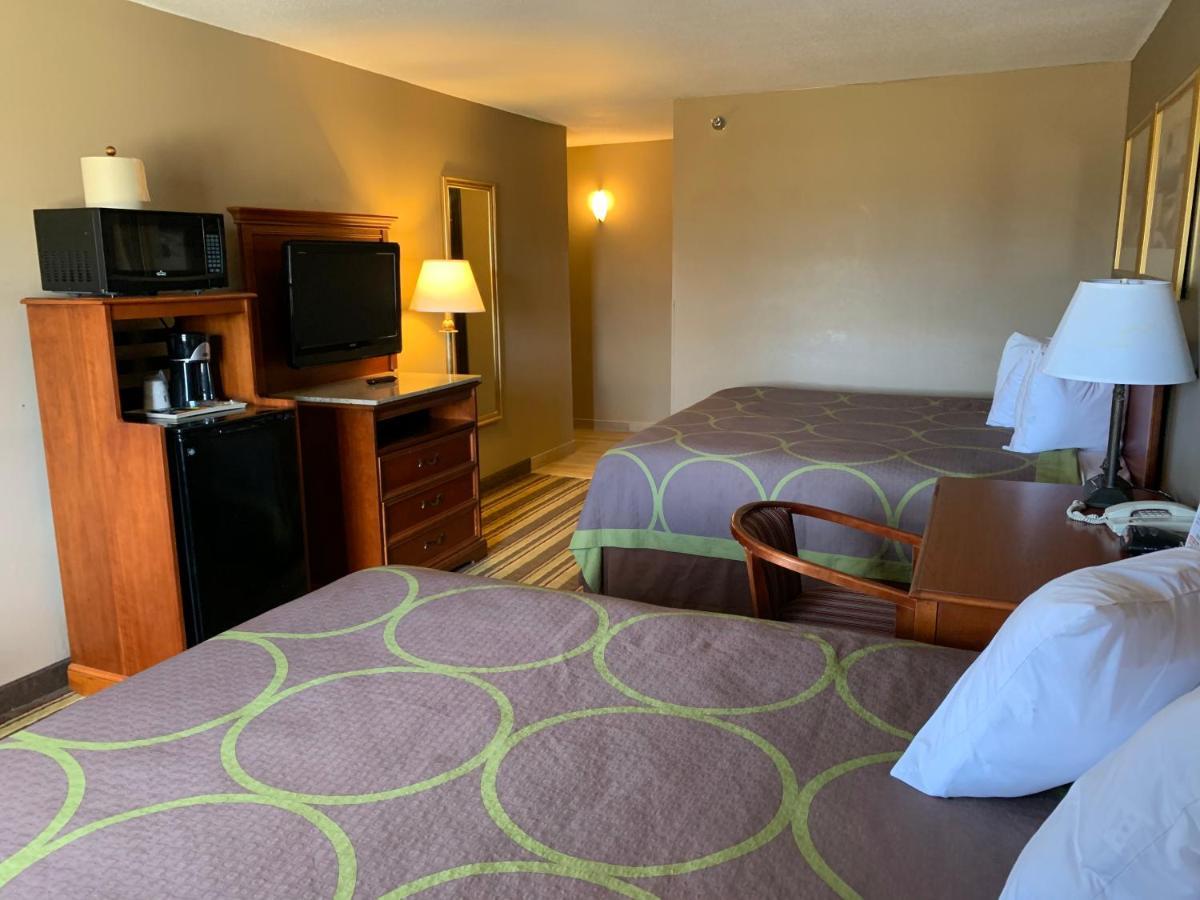 Super 8 By Wyndham Tilton/Lake Winnipesaukee Buitenkant foto